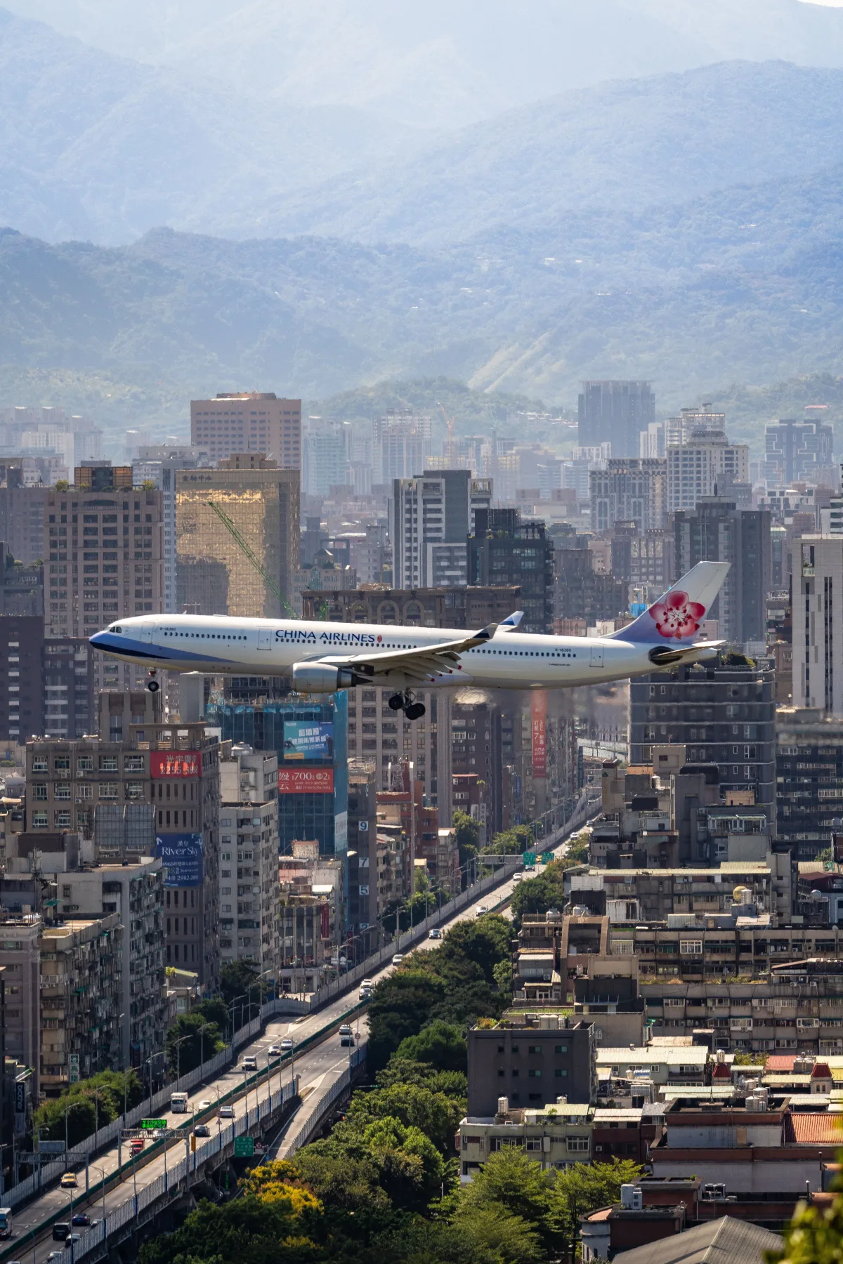 Taiwan airport SIM vs eSIM – Landing in Taiwan already connected via eSIM